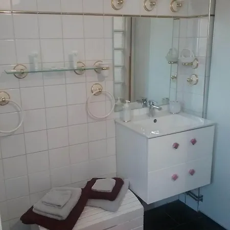 فندق مبيت وإفطار De La Roseraie