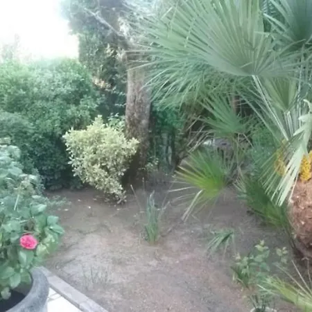 De La Roseraie